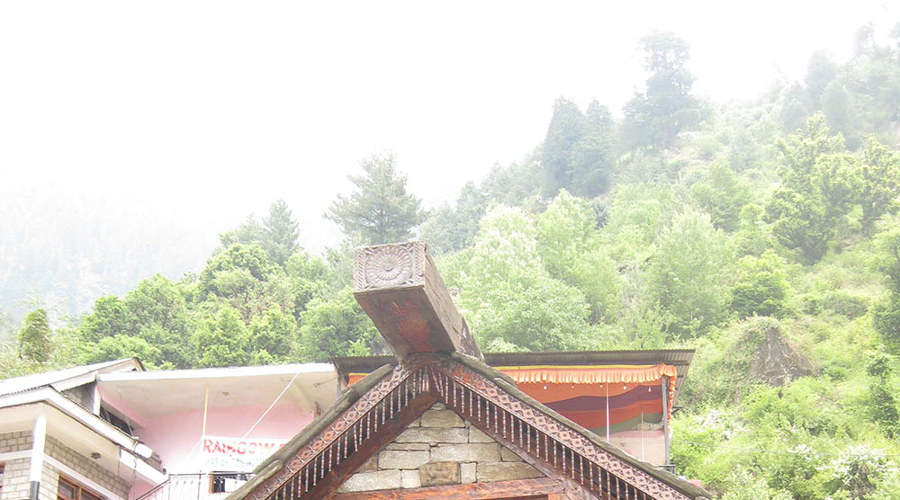 https://d3r8gwkgo0io6y.cloudfront.net/upload/vaishishta kund.jpg